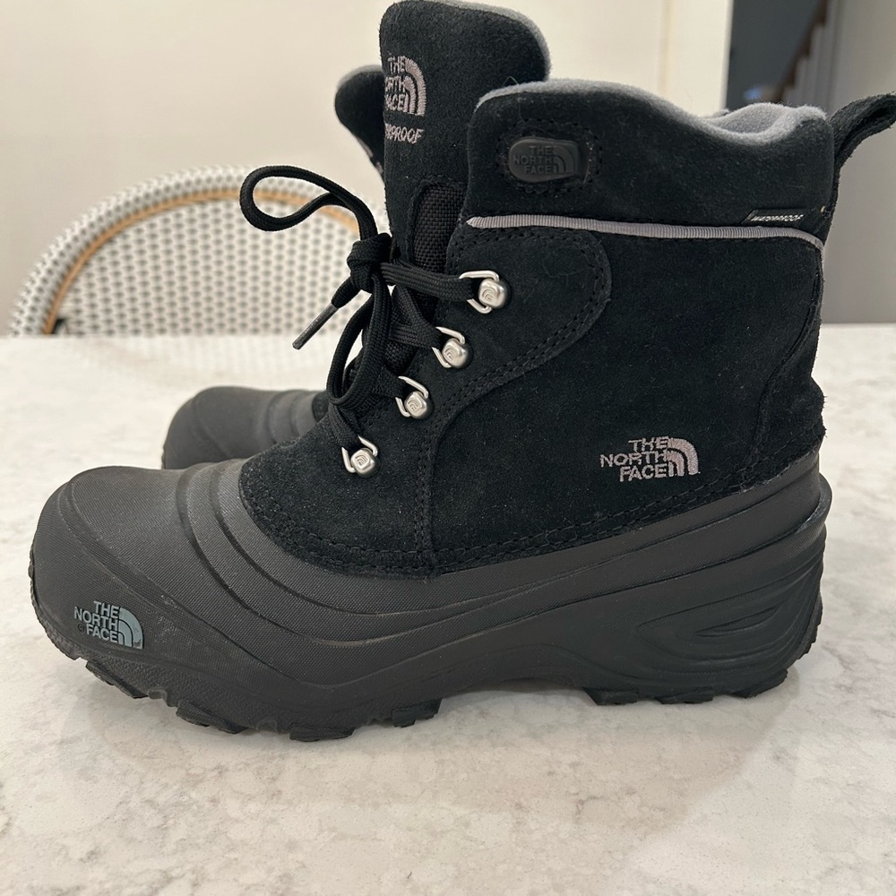 The North Face Black & Gray Winter Boots